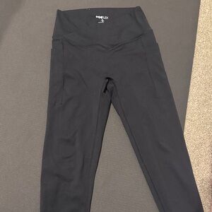 Popflex criss-cross High-Waisted Leggings